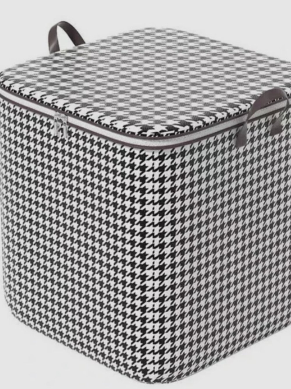 2 Brown and White Large Capacity Storage Bags